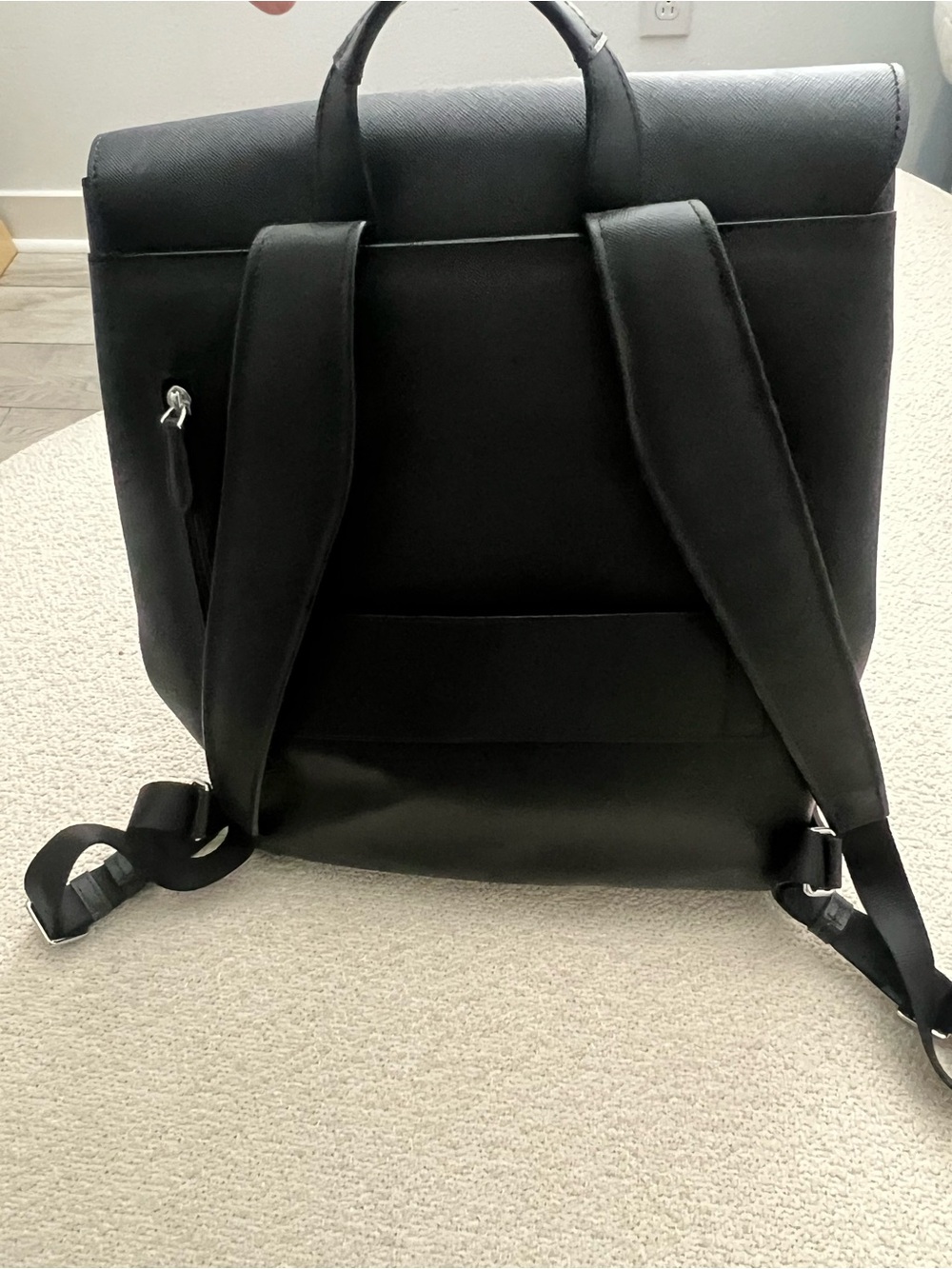 TUMI Black Leather Backpack - Minimalist Business Backpack - Picture 3 of 4